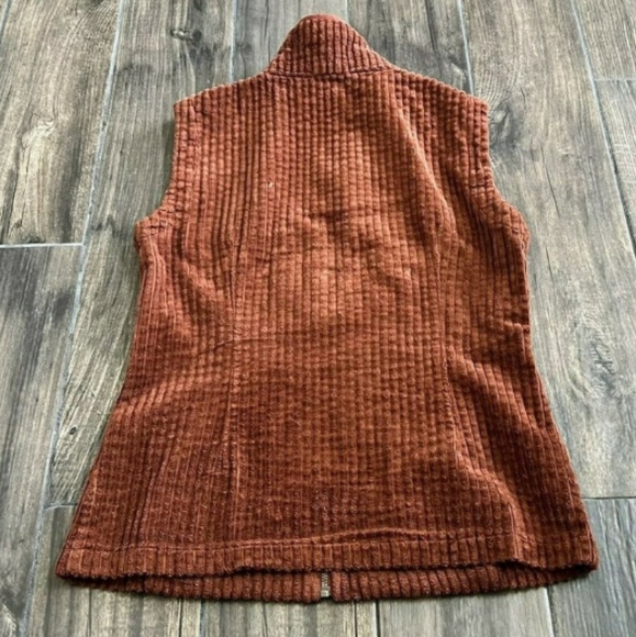 🆕Woolrich | Kinsdale Russet Brown Corduroy Zip Front Vest Women's Size Large - Picture 2 of 7